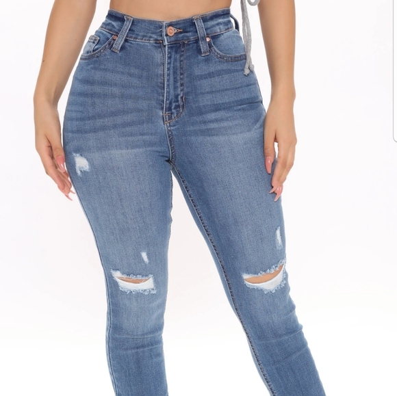 🌟NWT 🆕️‼ Stretch Skinny Jeans - Picture 3 of 8